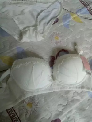 内衣非常好，连续买了四条，下次还会来买的。喜欢。