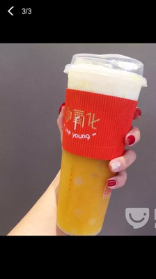 如果一个人真的&ldquo;返回过去&rdquo;，并且在其外祖母怀他母亲之前就杀死了自己的外祖母，那么这个跨时间旅行者本人还会不会存在呢？这个问题很明显，如果没有你的外祖母就没有你的母亲，如果没有你的母亲也就没有你，如果没有你，你怎么&ldquo;返回过去&rdquo;，并且在其外祖母怀他母亲之前就杀死了自己的外祖母。 &nbsp;如果这个人改变了过去那么过去会跟未来发生不同的结果，但是原来的时空并没发生改变，只是多了一种可能性，就好比平行空间，如果不存在这种空间那么这个回到过去的假设必定不会发生