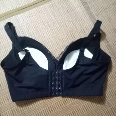 宝贝非常好，无钢圈穿着很舒服布料软软的，质量很不错，非常喜欢，好评