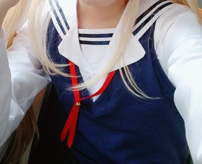 穿上不错，衣服质量也挺好的。芭比娃娃一样，太喜欢的