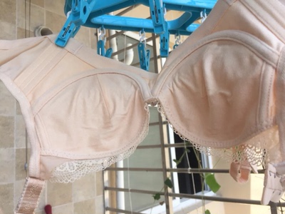 第一次在网上购买，这个牌子的，质量很不错，更换了一次码子，服务态度很好，比实体店便宜