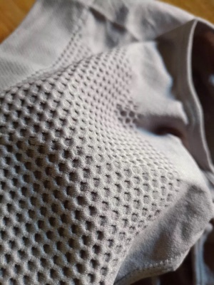 质量超棒的，特别柔软亲肤，颜色无任何色差，这个价位真得是特别超值！很开心的一次购物～