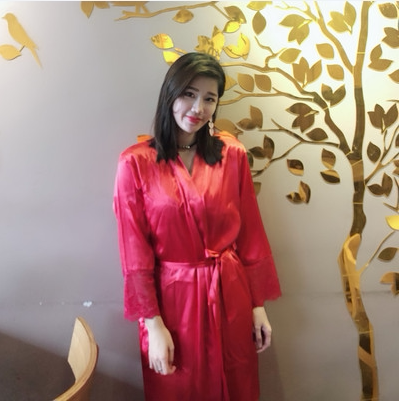 质感很好，穿上很丝滑，没色差