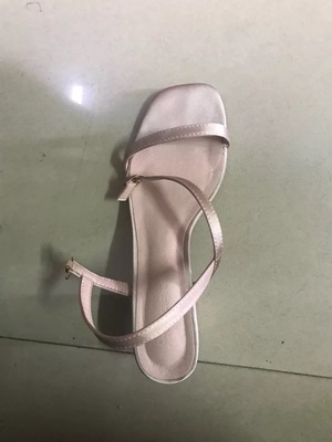 宝贝非常好 很上档次 物流也很棒 店家服务态度极好 推荐购买