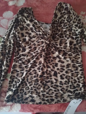 第二次购买，非常喜欢，性价比很高。布料也很好。强力推荐。