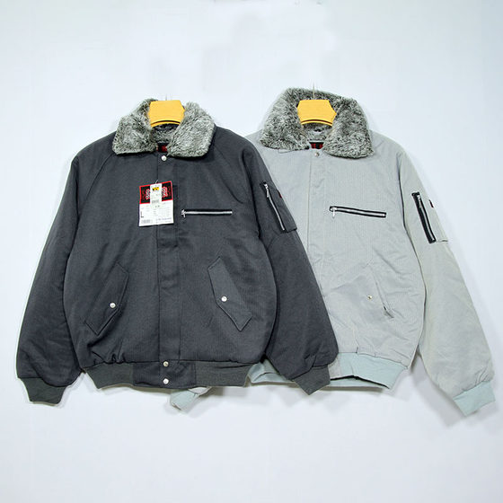 Foreign trade men and women winter cotton jacket thickened plush cotton jacket with short outer wool collar short thermal jacket trendy couple outfit
Foreign trade men and women winter cotton jacket thickened plush cotton jacket with short outer wool collar short thermal jacket trendy couple outfit