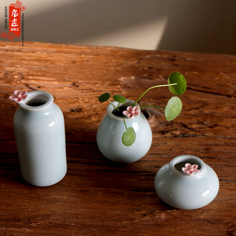 Jingdezhen ceramic creative floret bottle flower mini floral outraged Nordic home decoration copper flower pot grass in the plants