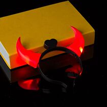 Factory direct glowing horn head hoop flash horn head buckle childrens night market glowing toy stalls