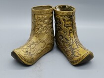 Imitation antique bronze dragon boot pendulum pieces imperial bronze boots a pair of home decoration ancient clothes film and TV props copper incense stove bronze ware