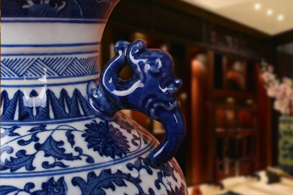 Chinese style is classic blue and white porcelain of jingdezhen ceramics ears branch lotus bottles of I household handicraft furnishing articles