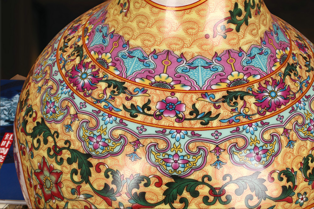 Jingdezhen ceramics archaize Kowloon enamel vase handicraft furnishing articles of Chinese style household decoration