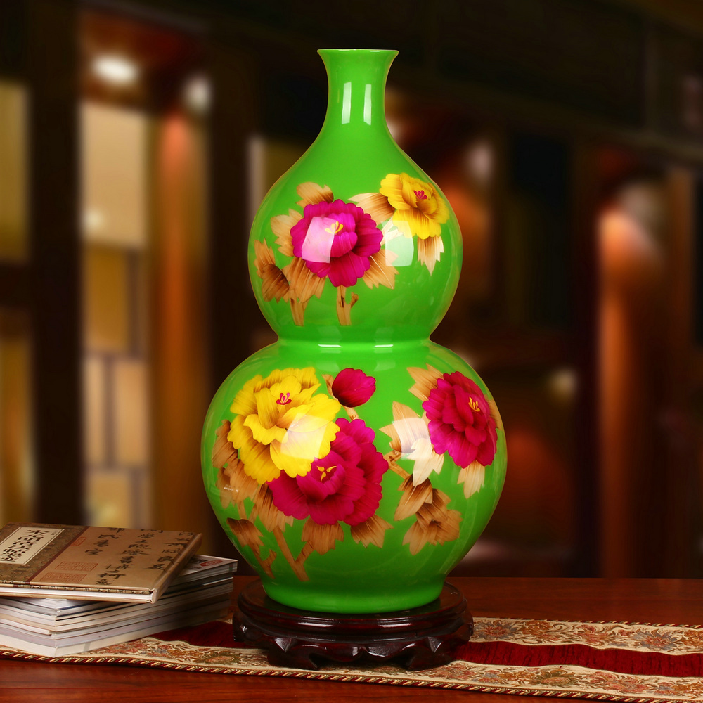 Jingdezhen ceramics green straw vase peony flowers prosperous vase was Chinese style gifts decorative furnishing articles