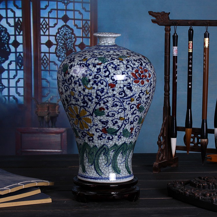 Hand draw the blue and white porcelain, porcelain in jingdezhen ceramic vase new colorful ceramic vases, furnishing articles antique furniture