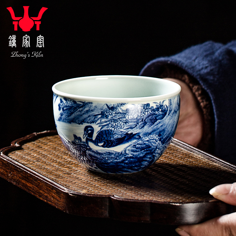 Clock home up jingdezhen blue and white maintain master cup cup individuals dedicated CPU girlfriend kunfu tea sample tea cup