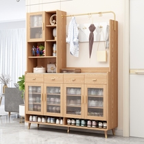 The Nordic partitioner is about the modern shoe cabinet The door of the wardrobe cabinet is closed