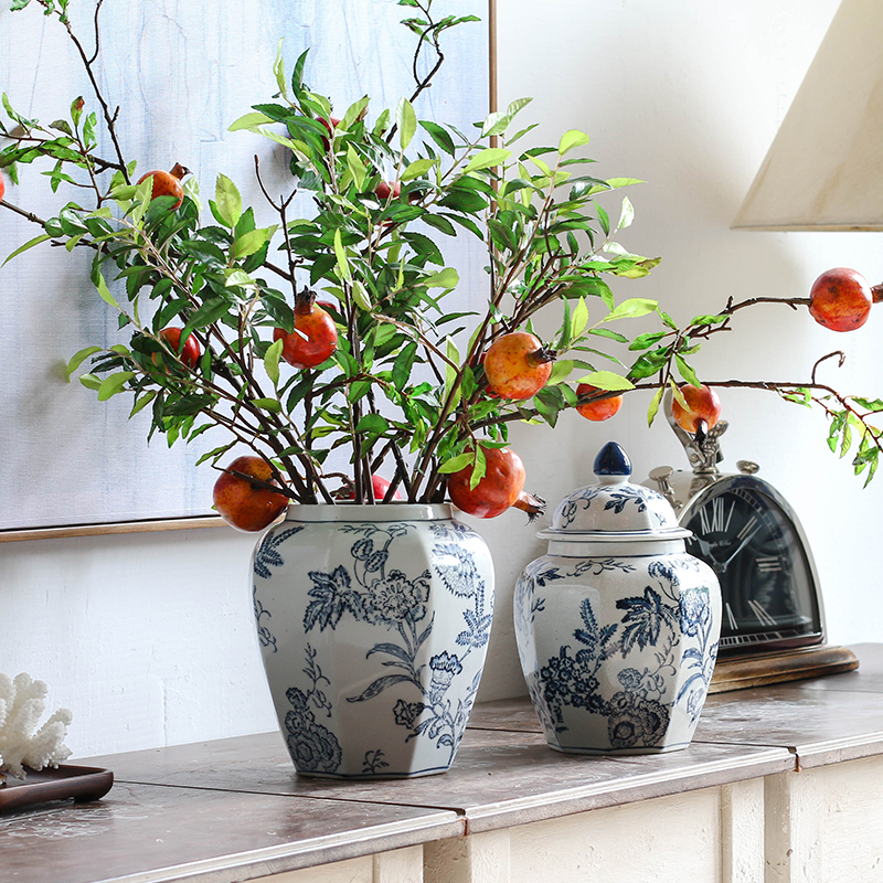 Hand - made bound branch pattern of blue and white porcelain anise furnishing articles archaize the general pot of jingdezhen ceramics up decorative storage tank