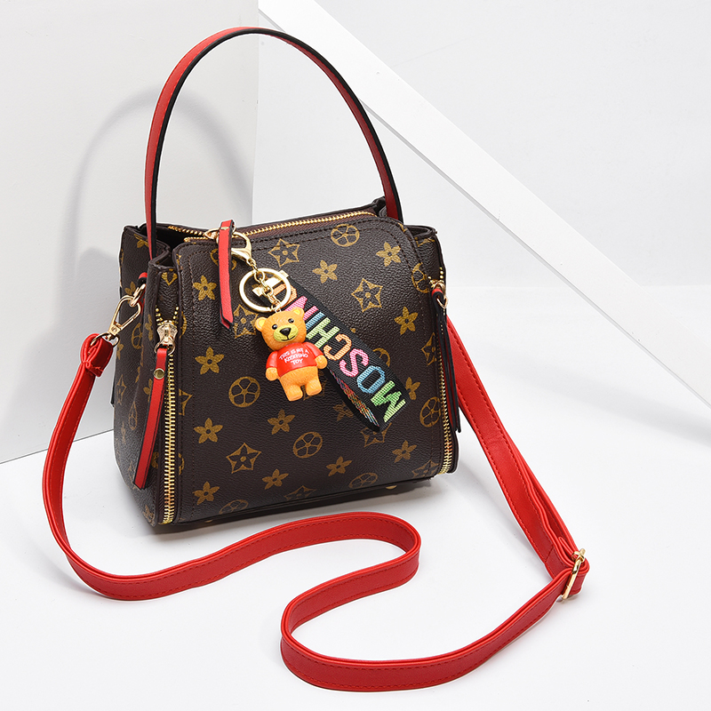 Womens bag bucket bag new tide Messenger bag simple small bag fashion shoulder
