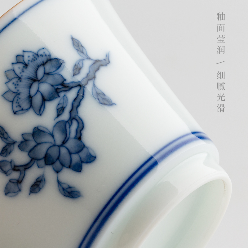 The Escape this hall ceramic cups master cup of jingdezhen blue and white sample tea cup hand - made scenery kung fu tea cups single CPU