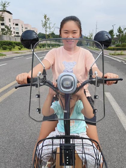 전기 자동차 전방 앞 유리 전기 자동차 앞 유리 자전거 앞 유리 유리 아기 앞 유물이있는 백미러 전기 자동차 전방 앞 유리 전기 자동차 앞 유리 자전거 앞 유리 유리 아기 앞 유물이있는 백미러