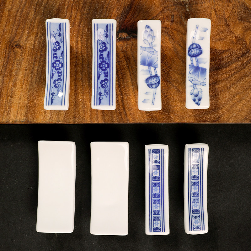 Town jingdezhen ceramics high white porcelain high temperature table chopsticks rack informs the high - grade Japanese ceramics chopsticks holder frame