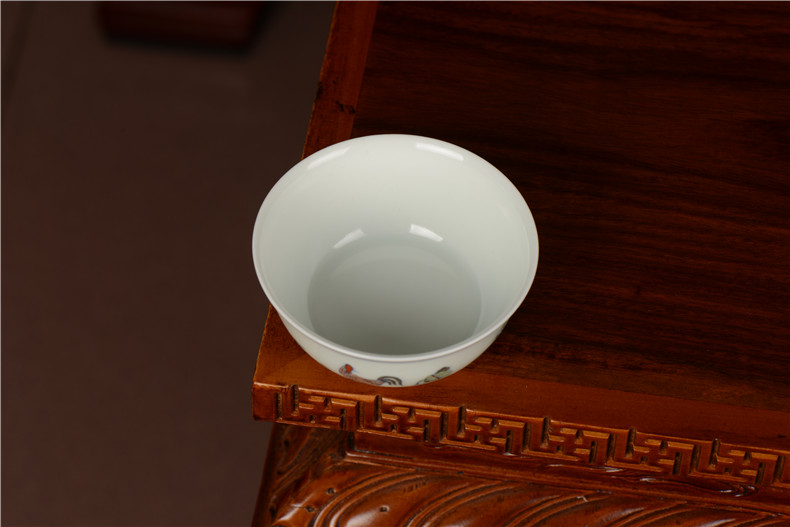 Pianology picking jingdezhen hand - made imitation antique Ming chenghua chicken color bucket cylinder cup home decoration furnishing articles of handicraft