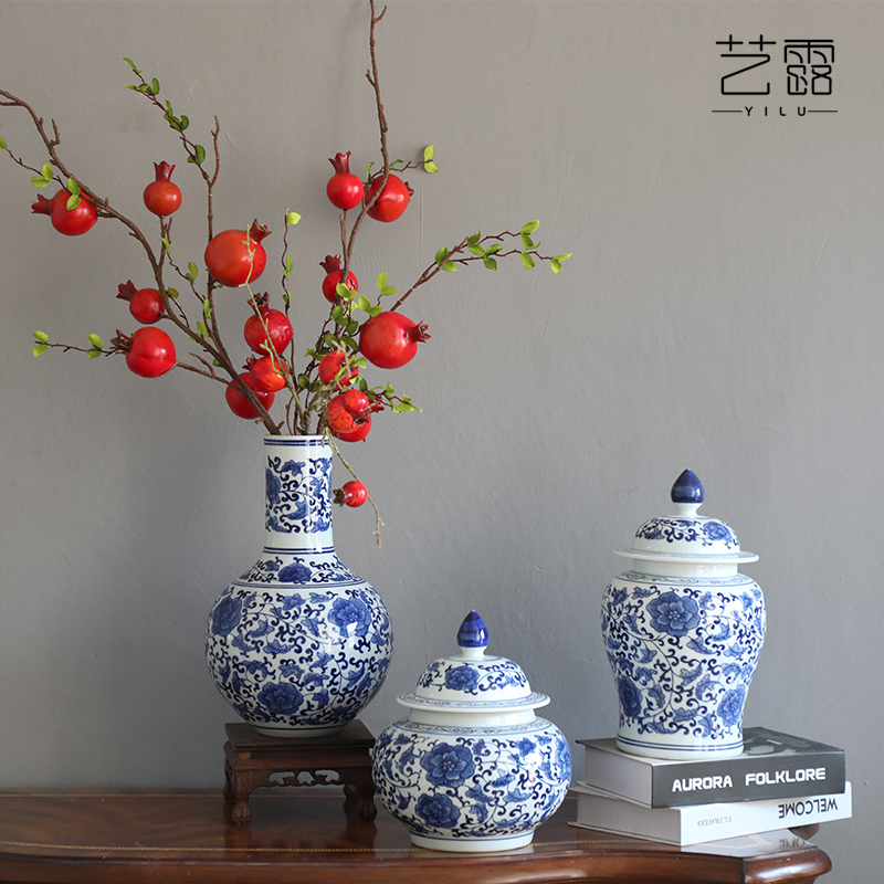 Jingdezhen blue and white porcelain, general sitting room place hand - made ceramic vase can of new Chinese style TV ark, decorative vase