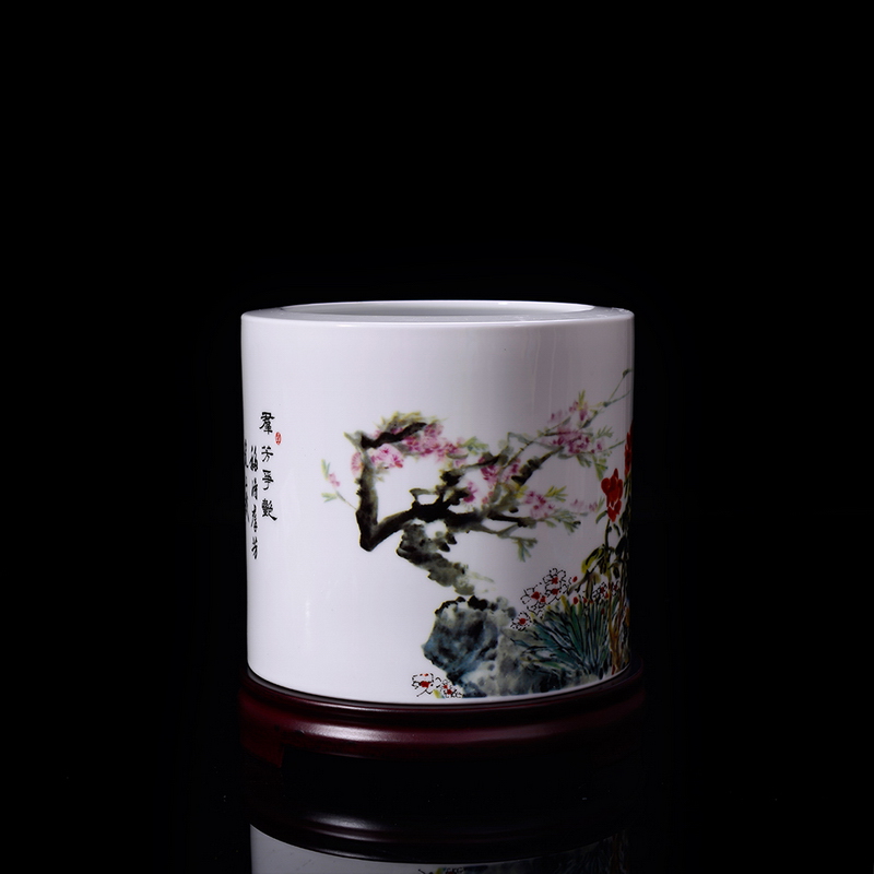 Porcelain, jingdezhen ceramic large hair brush pot qunfang bloom creative decorations desktop furnishing articles storage tank