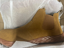 Electric welding Workers shoes Mens and womens winter anti-burn and anti-piercing comfort One foot pedal workout Lawshoe Angie