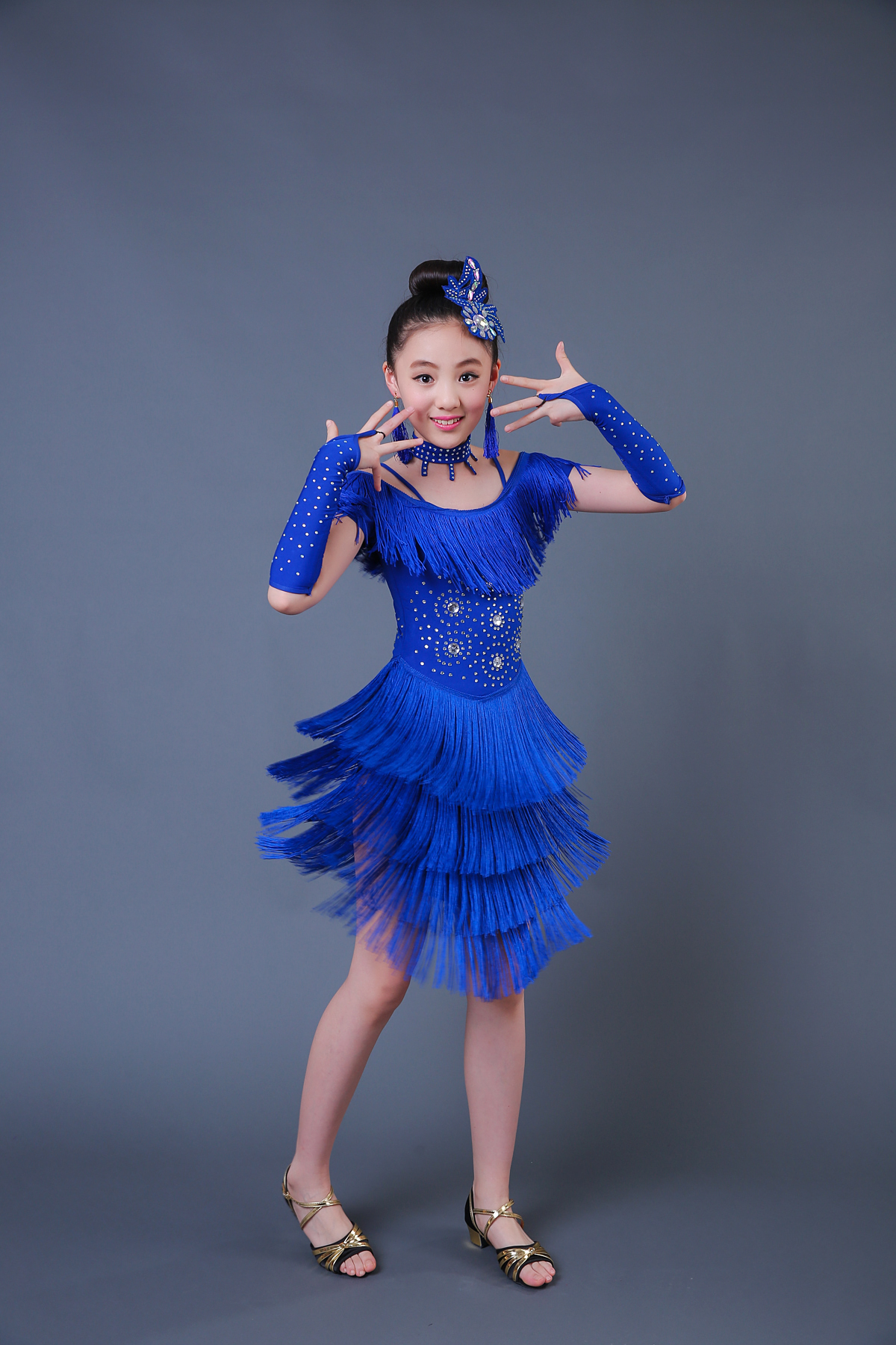 儿童拉丁舞演出服春夏少儿女童拉丁舞裙演出表演比赛镶钻流苏亮片