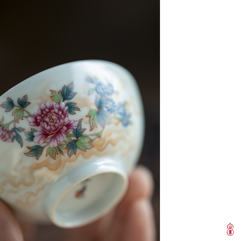 Wen - hua liu alum red chicken & other; Peony riches and honour figure & other; A cup of jingdezhen ceramic cups high - end checking master CPU