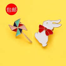 Xiao Zhan with brooch female bunny windmill pineapple coconut tree king a bo neck pin accessories Chen Qingling around