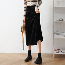 Gold velvet half-skirt female long 2022 new a-character skirt in autumn and winter lazy wind to cover black long skirt umbrella skirt