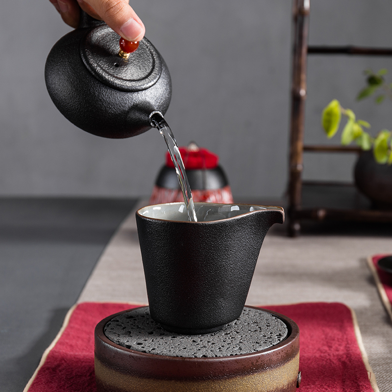 True sheng kung fu tea set suit of black ceramic teapot teacup restoring ancient ways of a complete set of Japanese coarse TaoChan tea tea