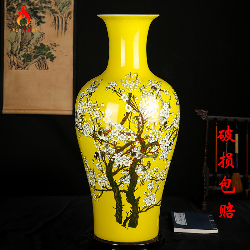 Jingdezhen ceramics vase beaming the design of new Chinese style household yellow flower arrangement sitting room adornment is placed
