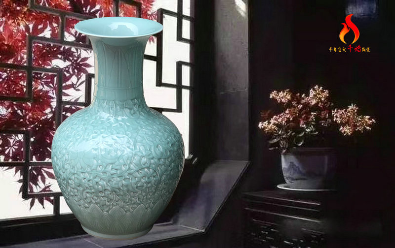 Thousands of flame jingdezhen ceramics vase landing shadow celadon carved lotus flower design Chinese put mesa