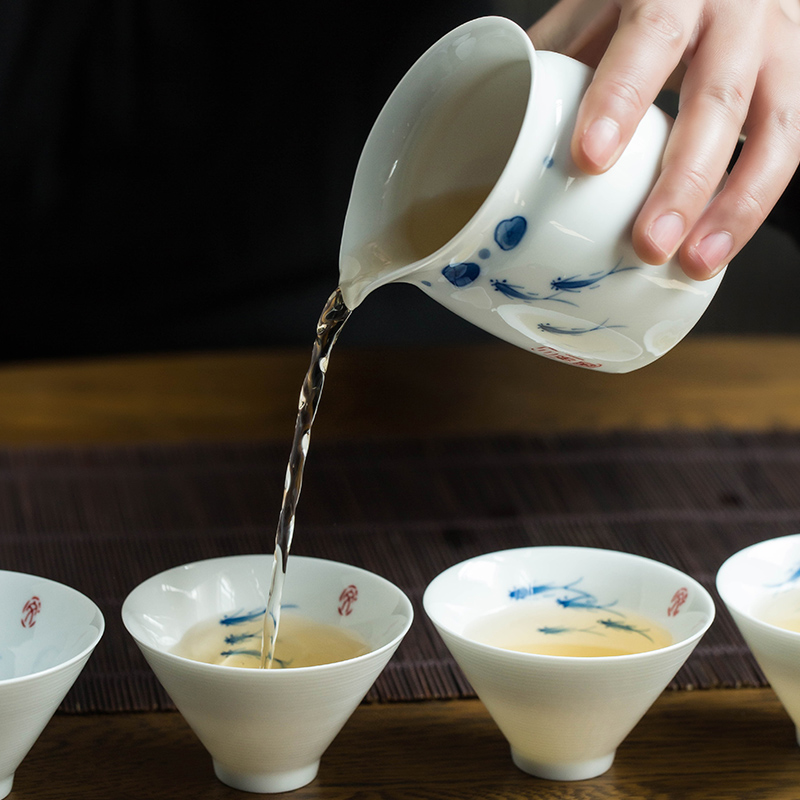 Feng fair white porcelain cup on kung fu tea accessories hand - made male cup points and tea cups, ceramic household tea sea