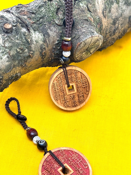 Taomushan Ghost Money Keychain 손 조각 남성과 여성 이중 픽시우 펜던트 자동차 펜던트 남성과 여성 평화 액세서리 Taomushan Ghost Money Keychain 손 조각 남성과 여성 이중 픽시우 펜던트 자동차 펜던트 남성과 여성 평화 액세서리