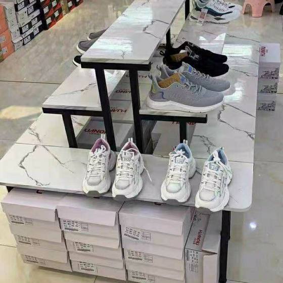 새 의류 상점, 신발 가게, 쇼핑몰, 디스플레이 화장품 선반, 미드 섬 디스플레이 랙, 사다리꼴 가방 높이 새 의류 상점, 신발 가게, 쇼핑몰, 디스플레이 화장품 선반, 미드 섬 디스플레이 랙, 사다리꼴 가방 높이