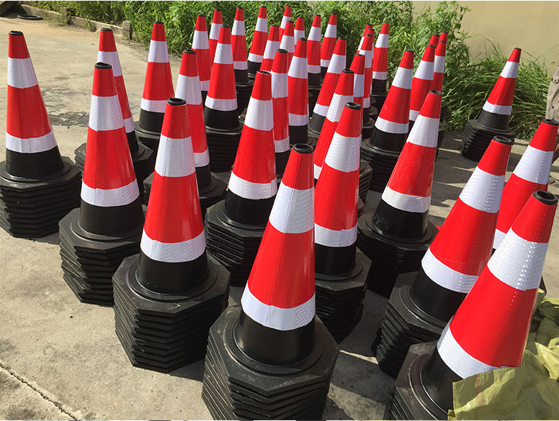 路锥橡胶交通警示锥形筒安全锥桶70cm雪糕筒定制道路反光圆路障锥