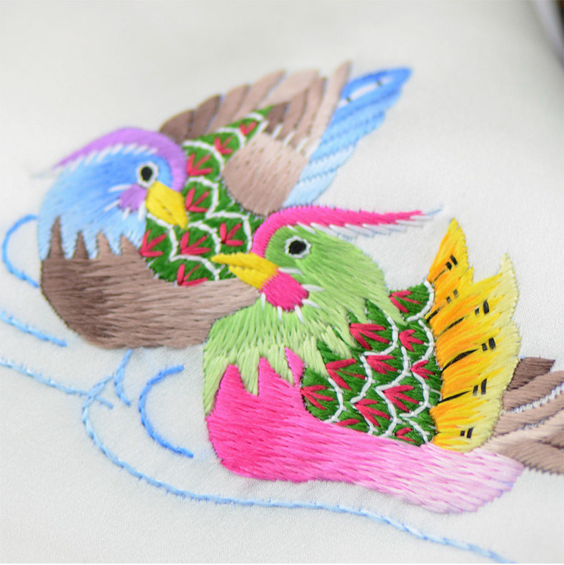 新款手工刺绣 双层真丝 鸳鸯手帕 订婚礼物真丝手帕