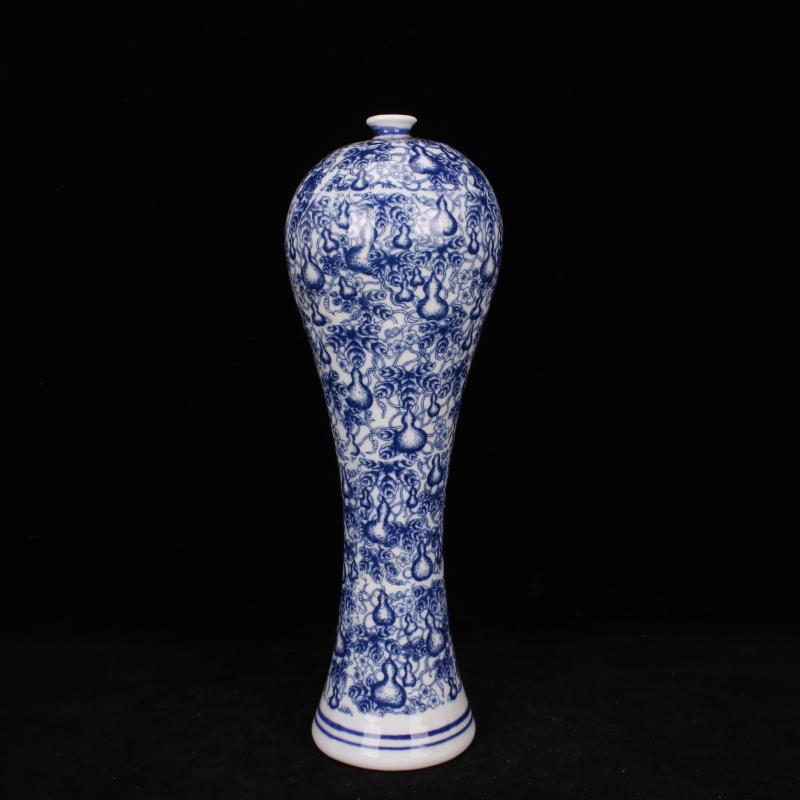 Jingdezhen qianlong designs of blue and white porcelain mei bottles of Chinese style is I and contracted sitting room place decorative vase decoration arts and crafts