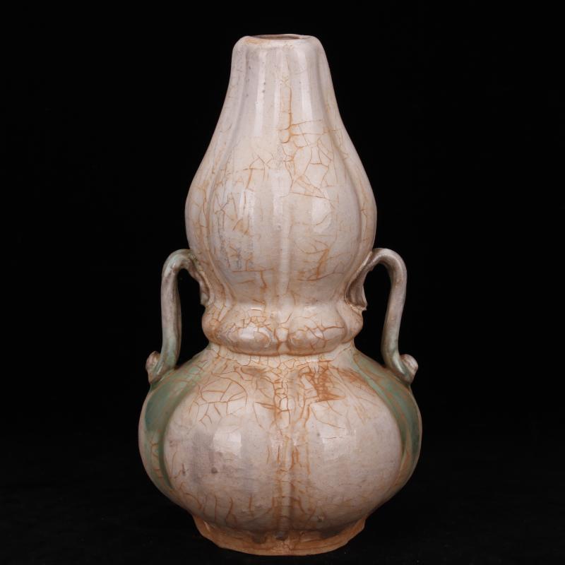 Jingdezhen imitation antique masterpieces in tang dynasty unearthed cultural relics antique ribbon ear gourd folk to collect old antique furnishing articles