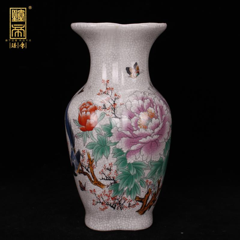 Jingdezhen imitation the qing qianlong piece of crackle famille rose square bottle imitation antique cabinet decoration old antique table furnishing articles