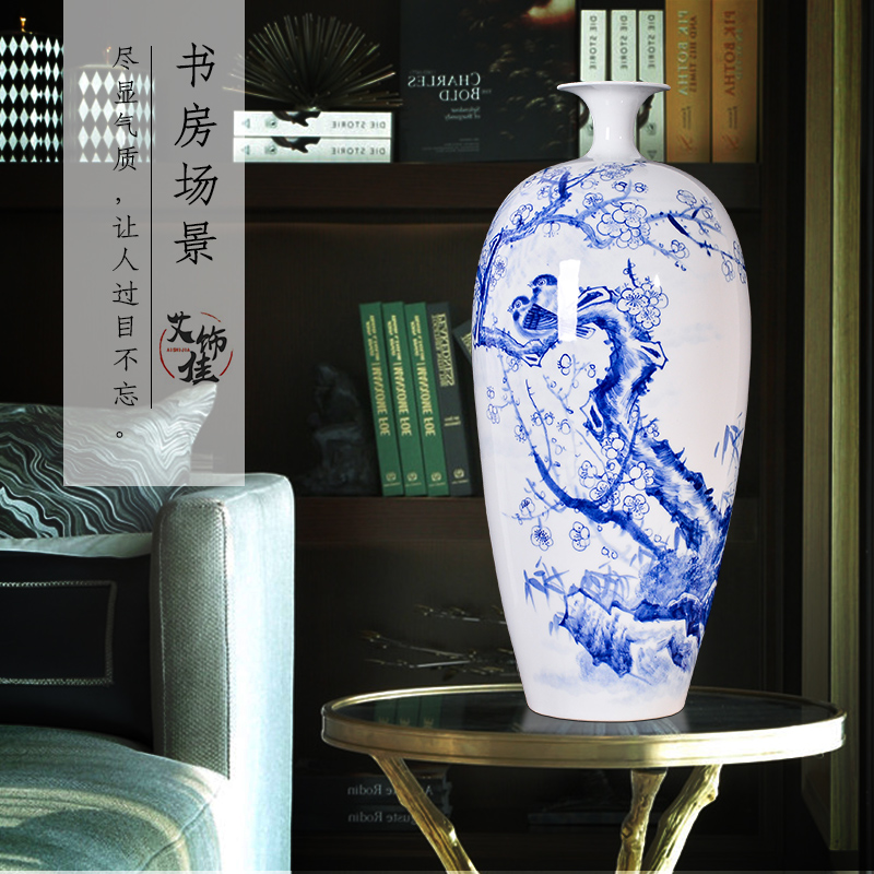 The Master of jingdezhen ceramic hand - made harbinger figure vases, flower arranging Chinese style living room TV cabinet porch decoration furnishing articles