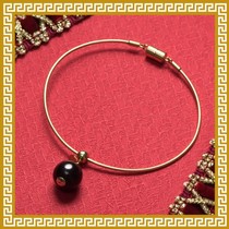 A little bit of red-black dazzling in the heart of Mai Ling Jiqing Hall