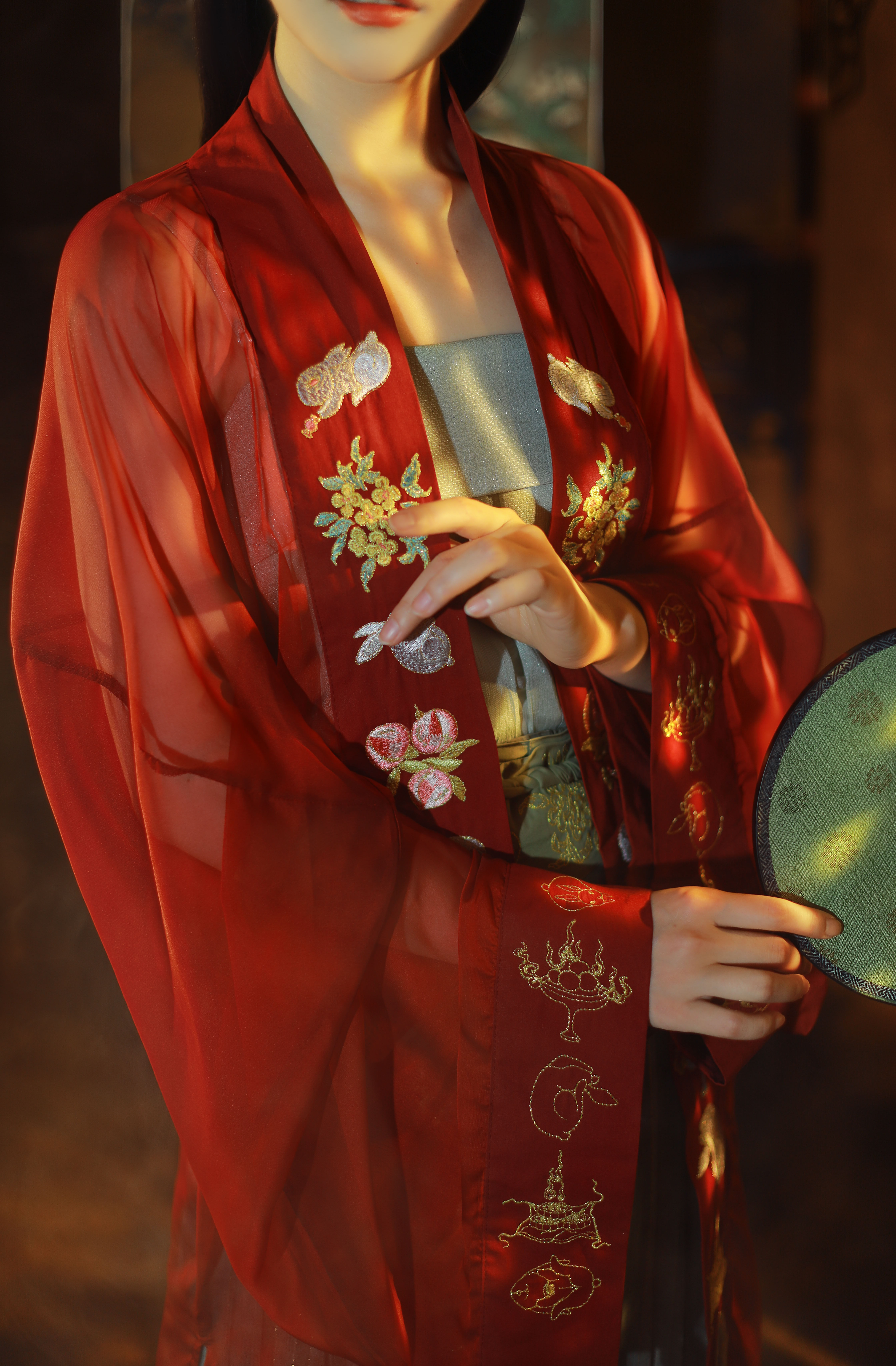 现货月宫朔汉服宋制百迭宋抹吊带渐变金线绣花无妄亭汉服