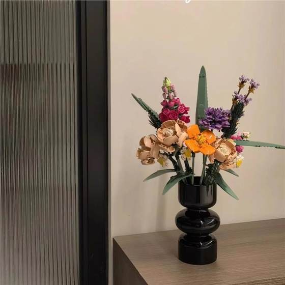 Lego bouquet vase glass ins style internet celebrity decoration living room building blocks flower arrangement creative high-end decorations
Lego bouquet vase glass ins style internet celebrity decoration living room building blocks flower arrangement creative high-end decorations