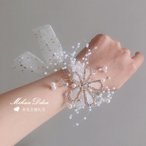 Beautiful wedding bridesmaid wrist flower Bride wedding wrist jewelry sister group hand Flower star yarn strap rhinestone flower