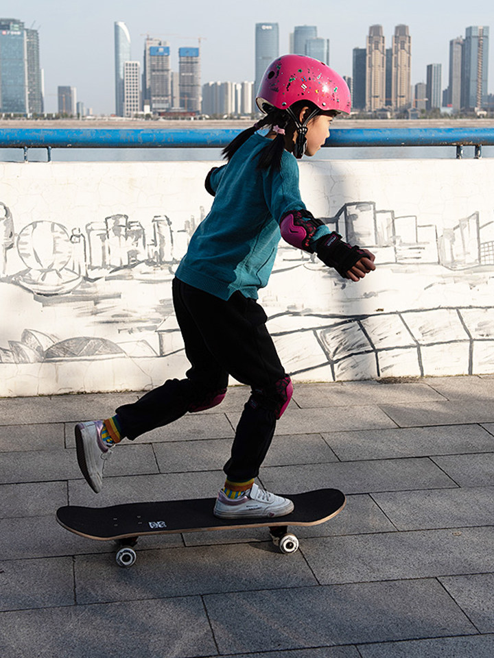 米高初学者专业版双翘四轮涂鸦滑板