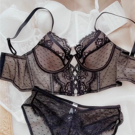 French underwear women's retro sexy thin fish bone lace soft steel ring upper support anti-sagging secondary breast bra set
French underwear women's retro sexy thin fish bone lace soft steel ring upper support anti-sagging secondary breast bra set